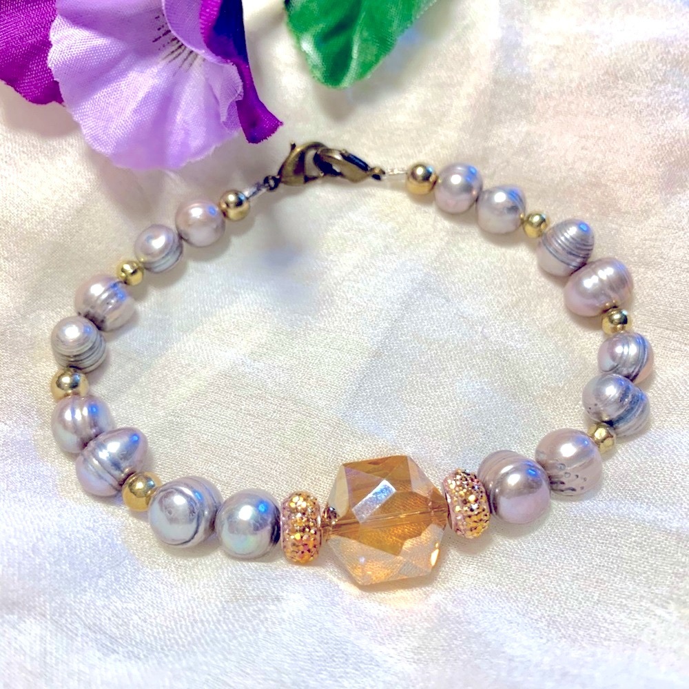 Pearl and Crystal Bracelet